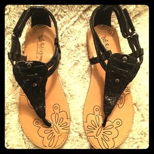 Girl’s Black Thong Sandals